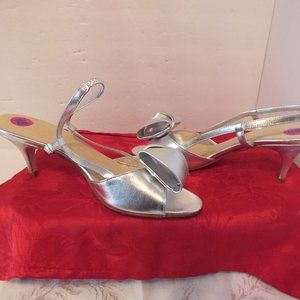 Kate Spade open-toe slingbacks, silver, Sz 8.5 New